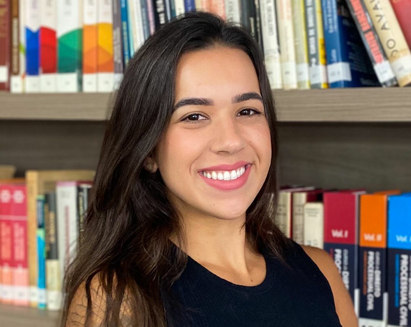 foto de Caroline Mourthé, Advogada na Ferreira Pinto, Cordeiro, Santos & Maia Advogados Associados