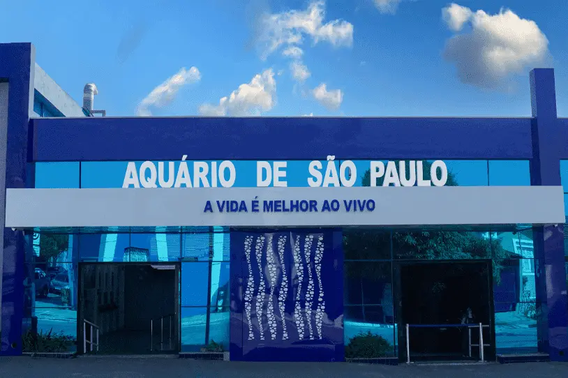 Imagem da vista frontal do edifício do Aquário de São Paulo