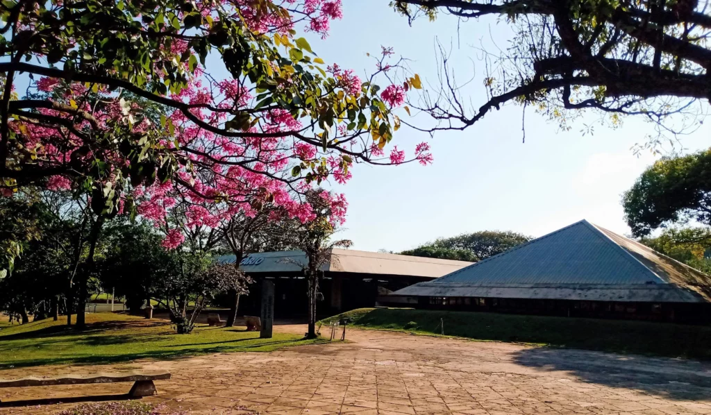 Imagam da estrutura externa do Planetário de Campinas