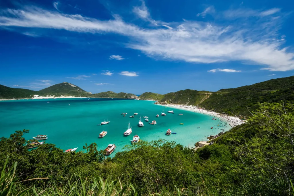 Imagem do Pontal de Atalaia, em Arraial do Cabo, no Rio de Janeiro
