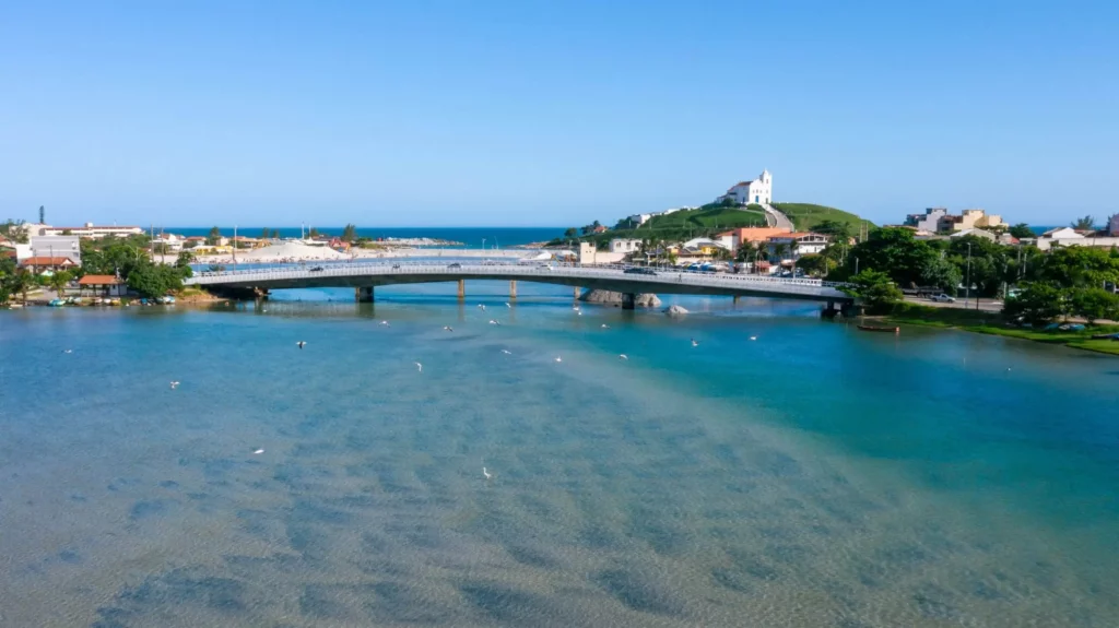 Imagem da Lagoa de Saquarema, em Saquarema, no estado do Rio de Janeiro