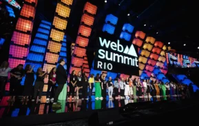 Foto que ilustra matéria sobre os maiores eventos do Brasil mostra o palco do Web Summit, realizado anualmente no Rio de Janeiro (Foto: Divulgação)