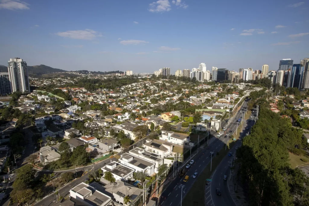 Imagem aérea de uma área residencial da cidade de Barueri