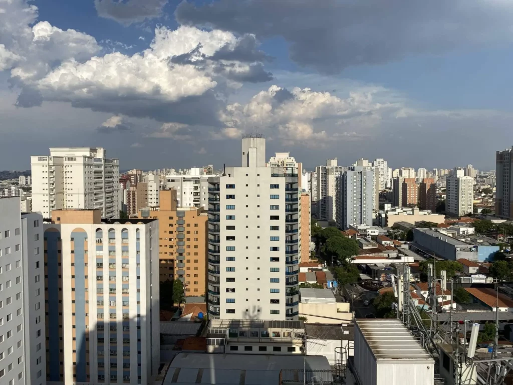 Imagem da vista urbana de São Caetano do Sul, em São Paulo, mostra prédios da cidade para ilustrar matéria sobre qual é a cidade mais verticalizada do Brasil