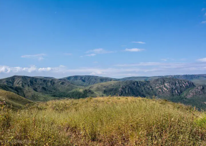 Imagem da vista panorâmica do Parque Estadual da Serra do Rola-Moça, em Nova Lima, para ilustrar matéria sobre parque ecológico perto de BH